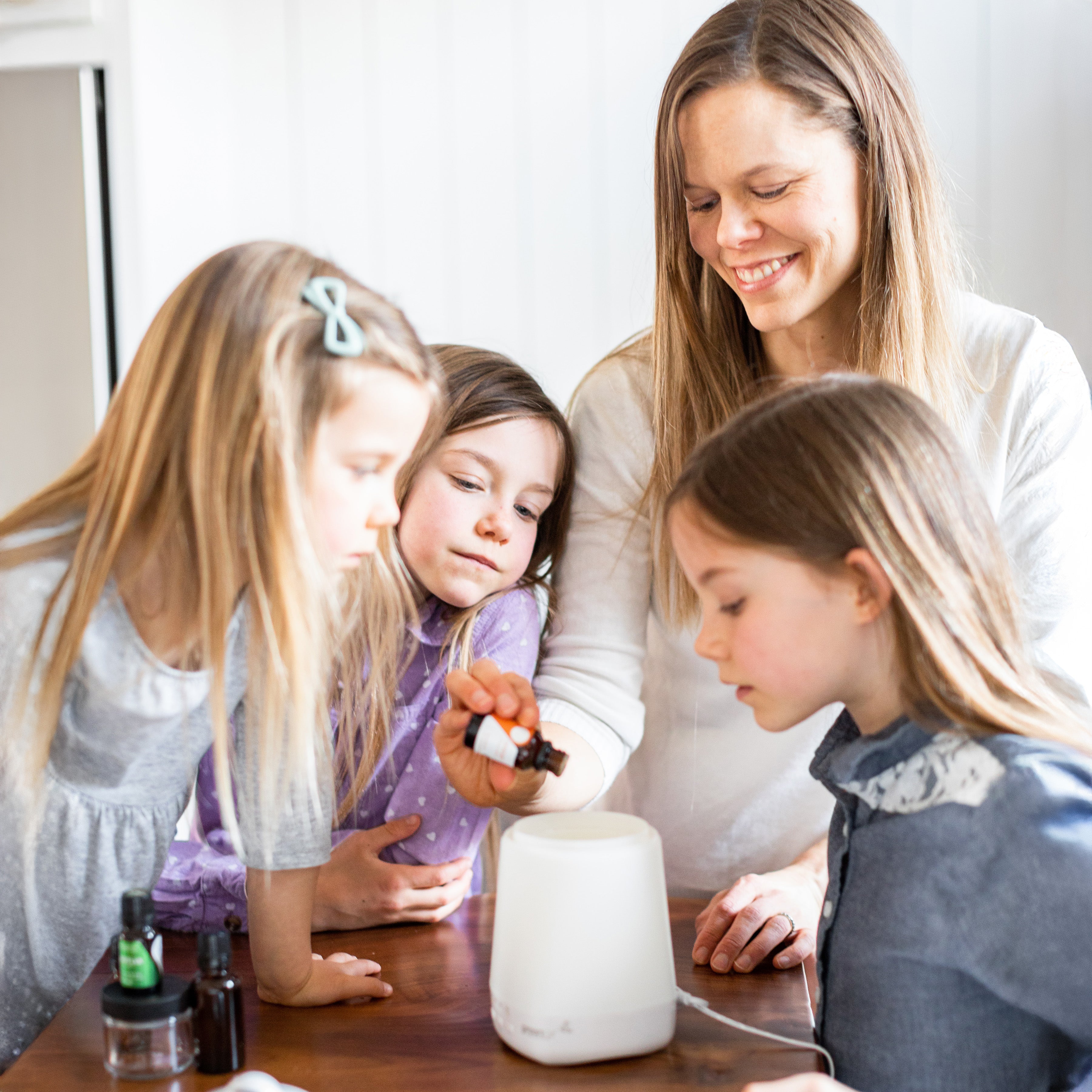 Aromahead Natural Living Course Kit | aromatics.com – Aromatics